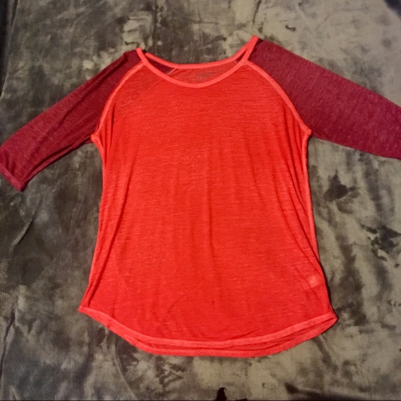 3/$15 Red/maroon 3/4th sleeve tee - Picture 6 of 8